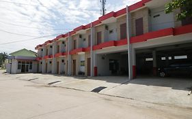 RedDoorz near Jalan Kolonel Haji Burlian Palembang